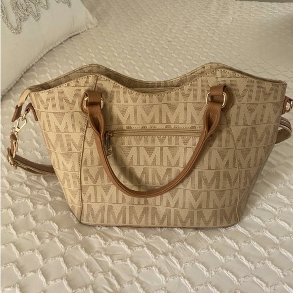 MKF Shoulder/cross body bag